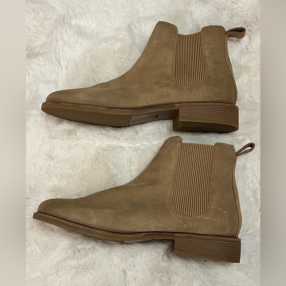 Clarks Women's Cologne Arlo 2 Sand Suede Pull On Boots. Size 12. - Picture 4 of 15